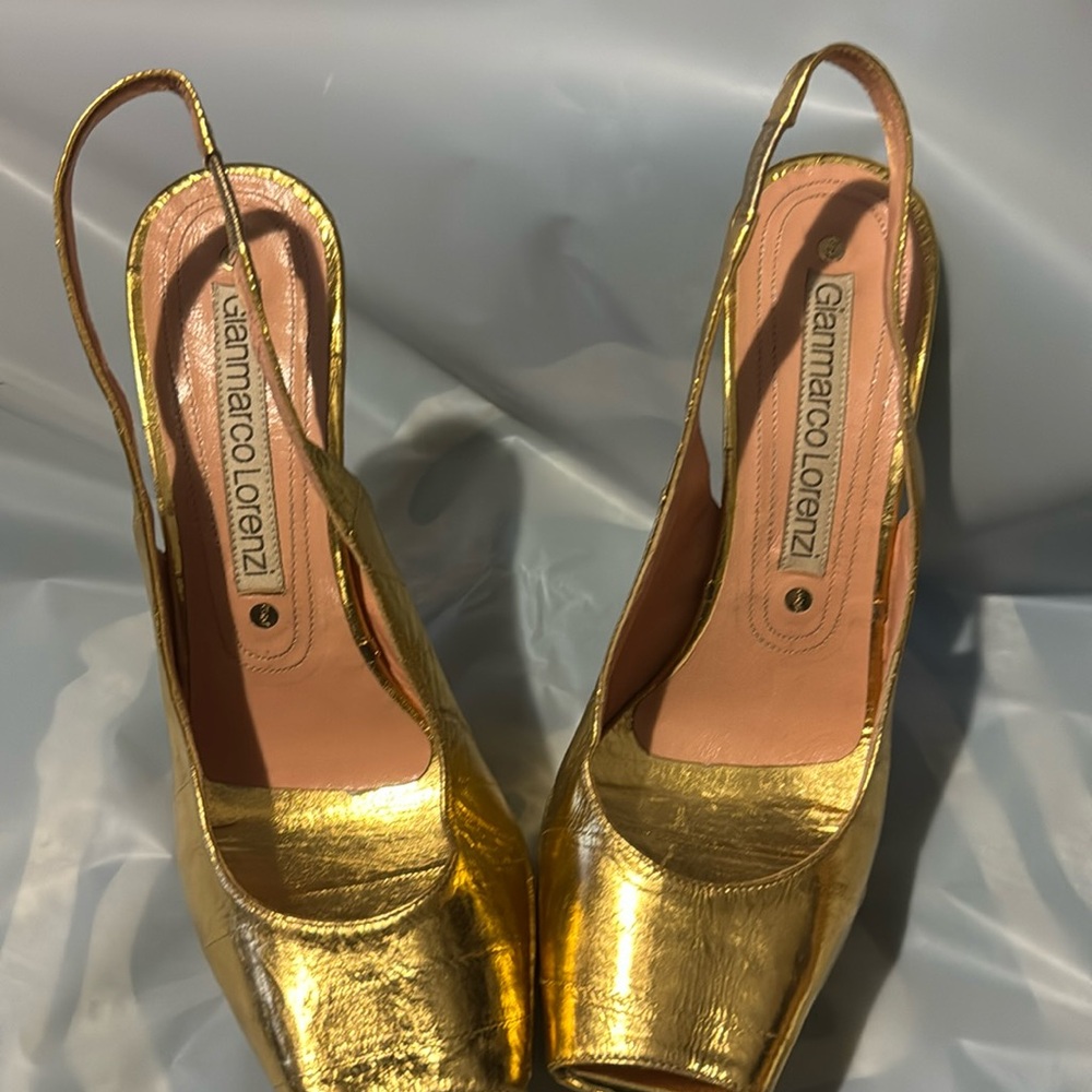 Gianmarco Lorenzi Summer Collection Gold Leather Italian Platform.  NEW Size 39.